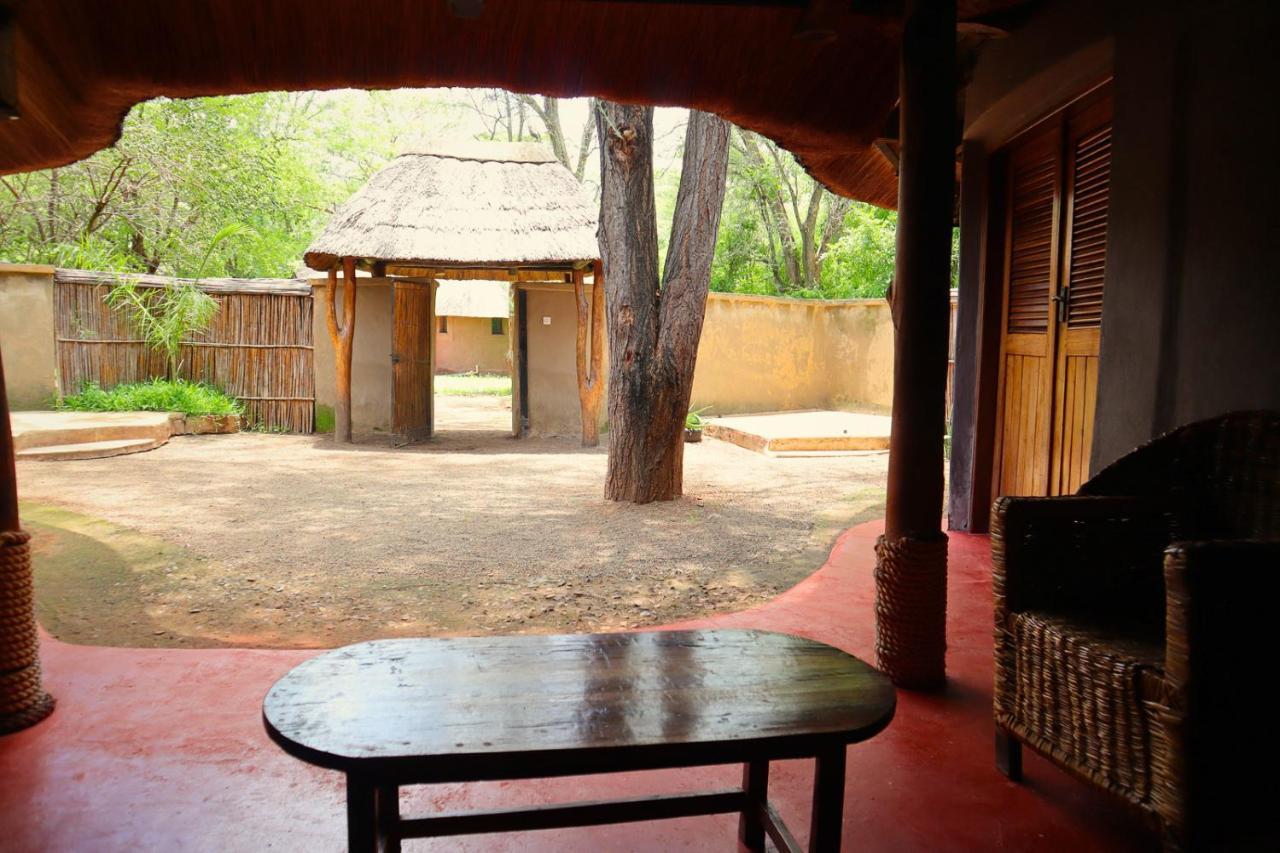Munga Eco-Lodge ลิฟวิงสโตน ภายนอก รูปภาพ