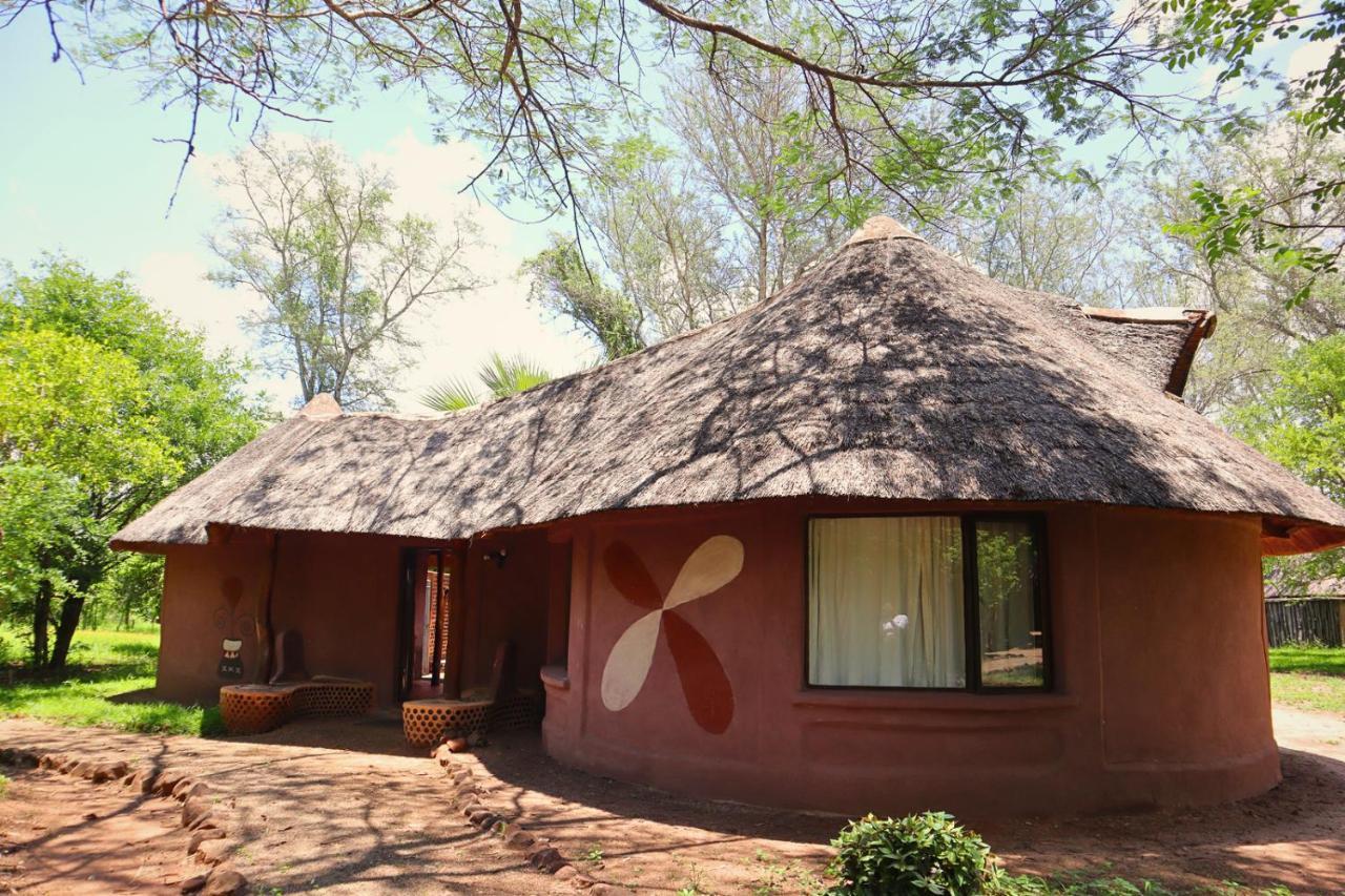 Munga Eco-Lodge ลิฟวิงสโตน ภายนอก รูปภาพ