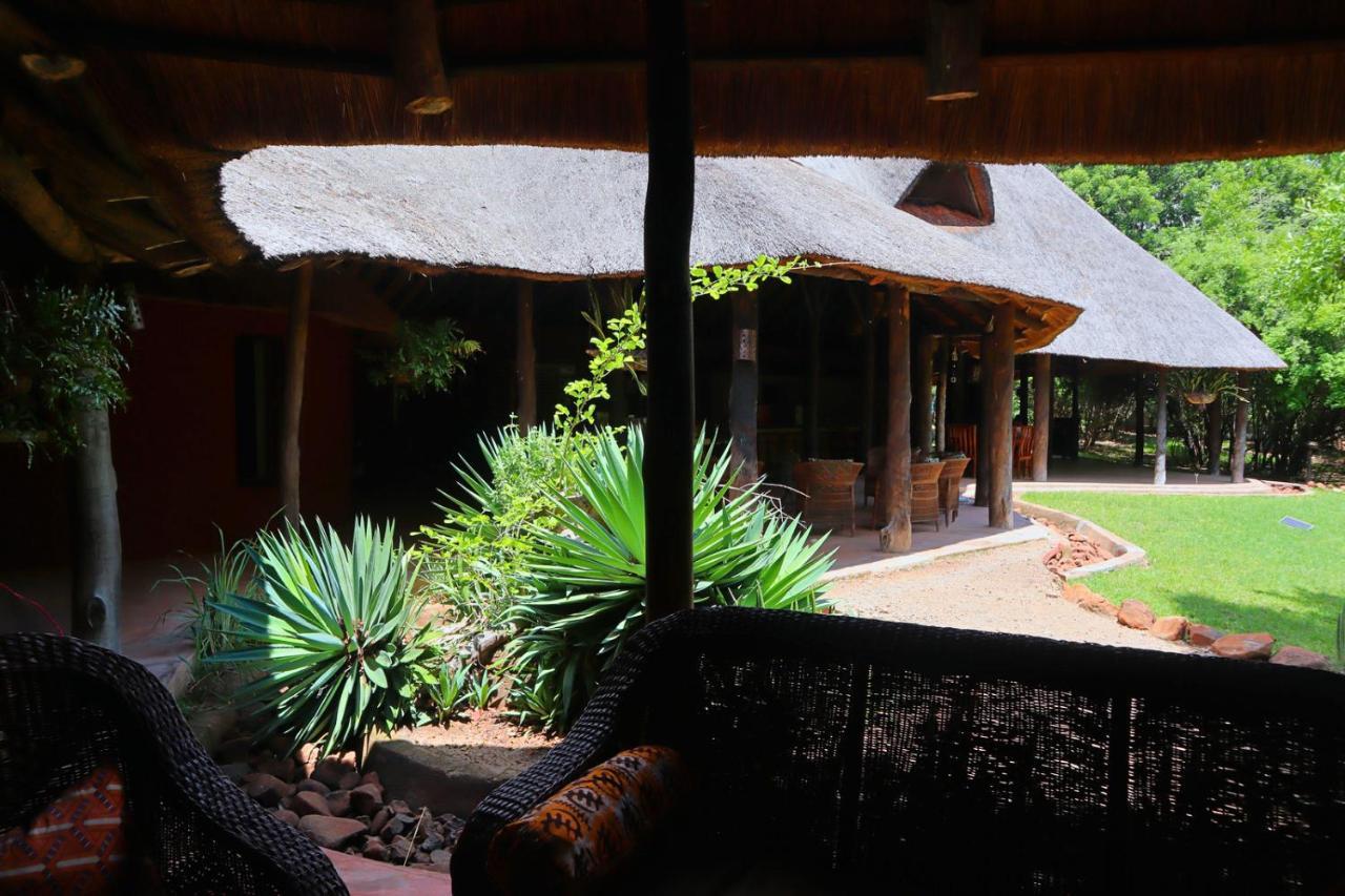 Munga Eco-Lodge ลิฟวิงสโตน ภายนอก รูปภาพ