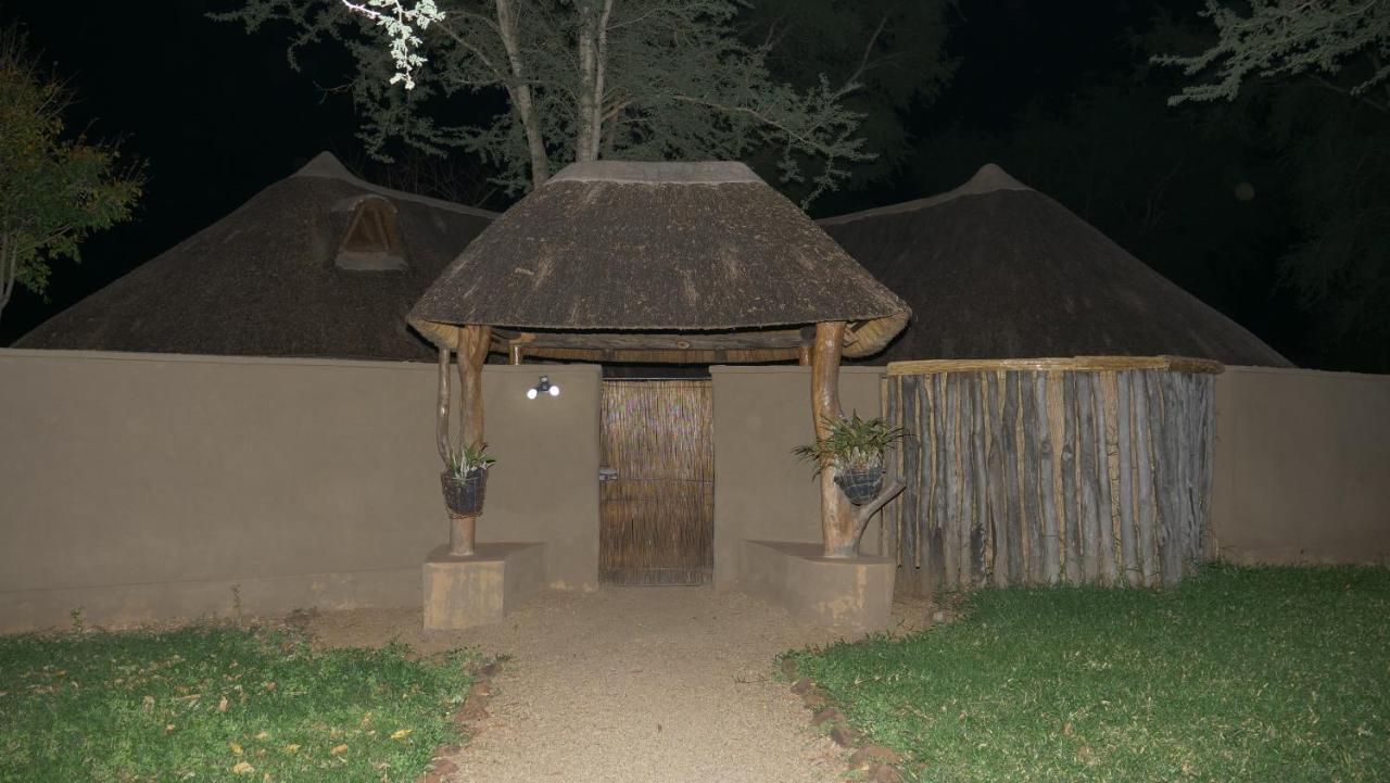 Munga Eco-Lodge ลิฟวิงสโตน ภายนอก รูปภาพ