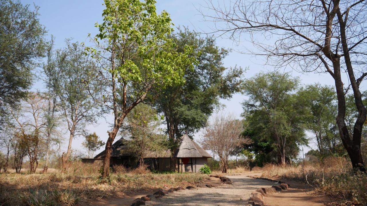 Munga Eco-Lodge ลิฟวิงสโตน ภายนอก รูปภาพ